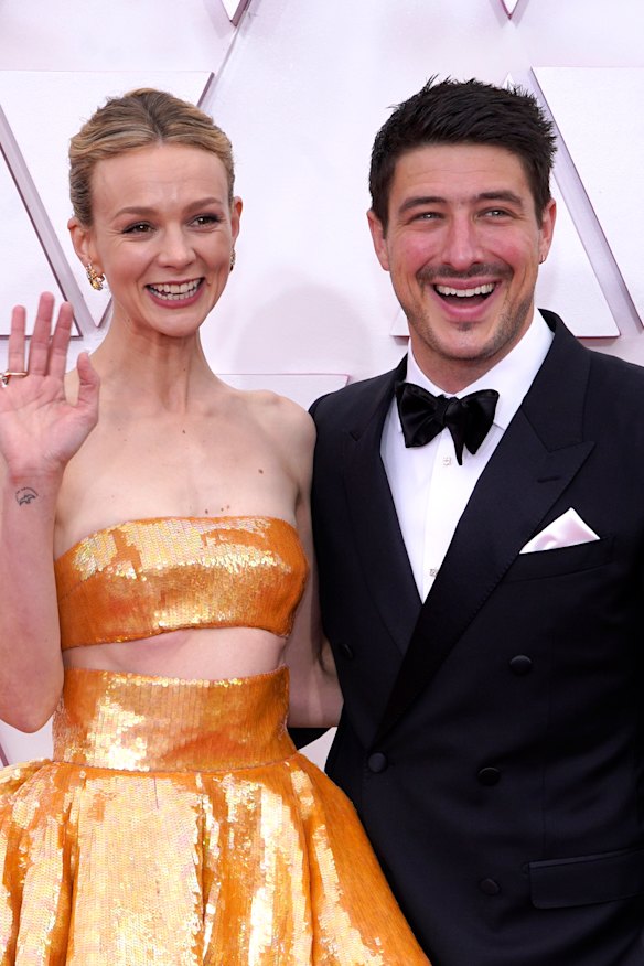 Mulligan avec son mari Marcus Mumford aux Oscars 2021.