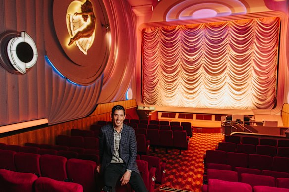 Le palais Hayden Orpheum Picture à Cremorne de Sydney fait partie de la vague de cinémas australiens qui s'appuient de plus en plus sur les événements et les divertissements en direct pour attirer les foules, explique le directeur général Alex Temesvari.