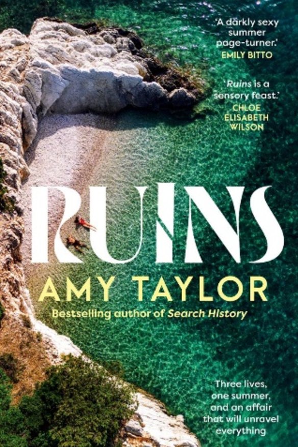 Le deuxième roman d'Amy Taylor, Ruins, se déroule en Grèce.