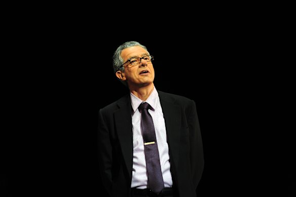 Sean O'Shea en tant que Rupert Murdoch dans la pièce de David Wiliamson en 2013.