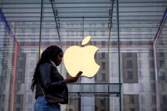 L'attaque juridique à double canon tisse ensemble plusieurs récits récemment dépliant pour refonter un partenariat vieux d'un an entre Apple et Openai comme une conspiration voilée pour étouffer la concurrence dans l'IA.
