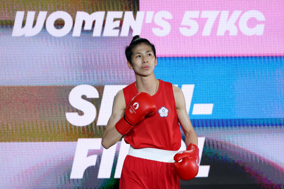 Lin Yu-Ting de Taiwan a remporté l'or à Paris malgré le fait que Khelif a été disqualifié à partir du championnat du monde de l'IBA en 2023 pour ne pas répondre aux critères d'éligibilité entre les sexes.