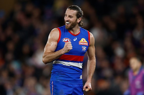 Travaille à faire: Marcus Bontempelli et ses Bulldogs font face à un affrontement Crunch contre Fremantle.