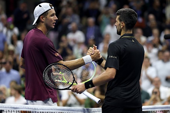 Djokovic a fait la lumière de Jan-Lennard Struff, qui, à 35 ans, est trois ans le junior du serbe.