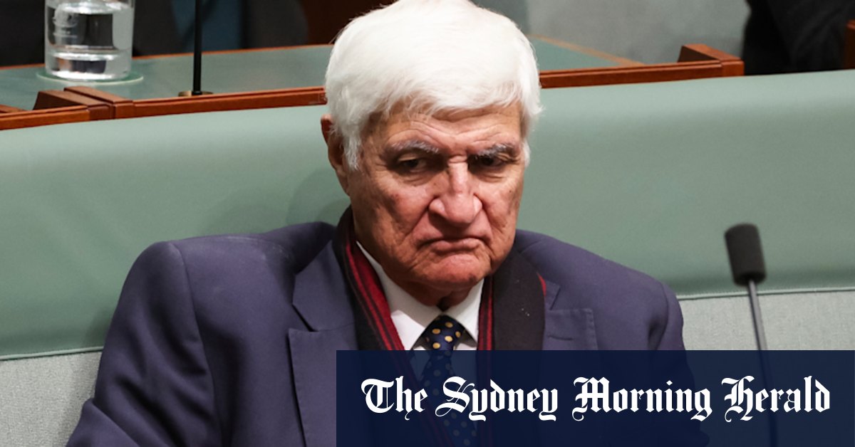 Katter a fait référence au tribunal des normes parlementaires après avoir menacé l'éclat