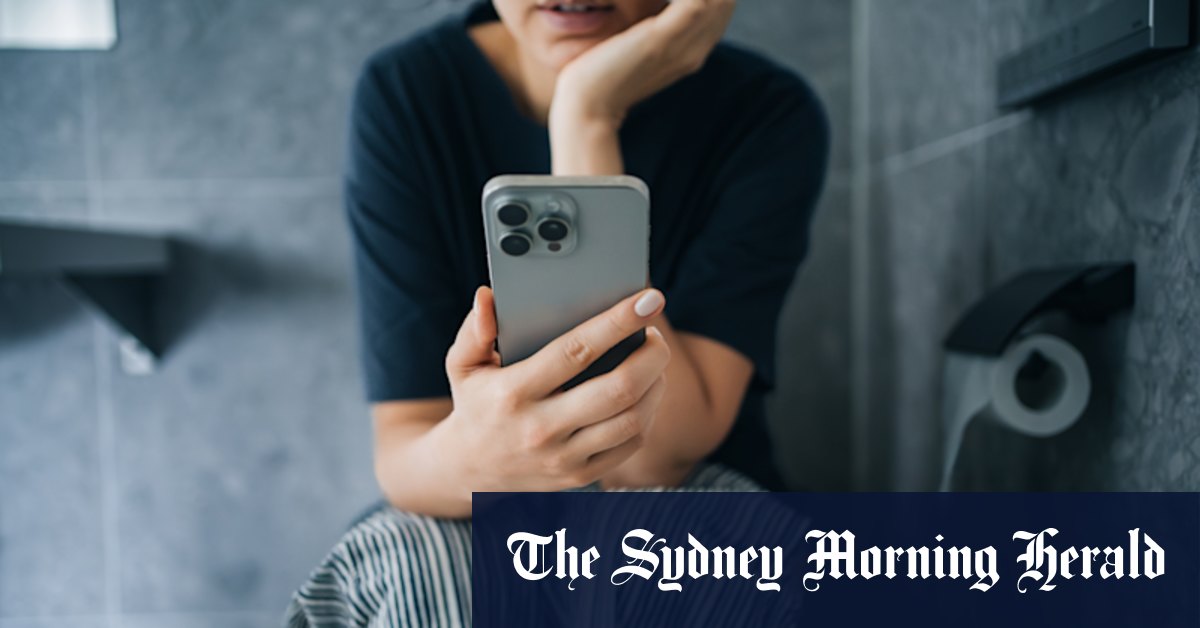 Utilisation des smartphones sur les toilettes liées à un risque accru, découvre l'étude