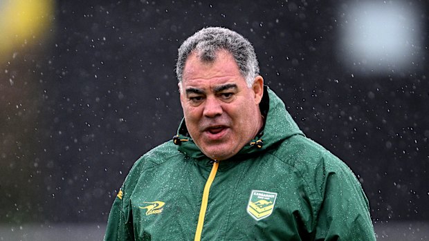 Le grand MAL MENINGA de la ligue de rugby a été nommé entraîneur des Perth Bears, mais des questions sont posées sur sa récente expérience de LNR.