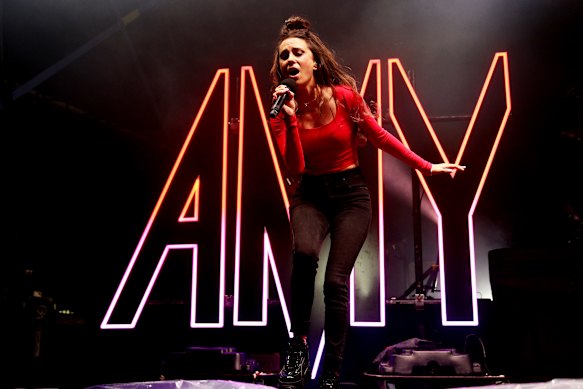 La tournée actuelle d'Amy Shark est un peu plus discrète et intime que les sorties précédentes. 