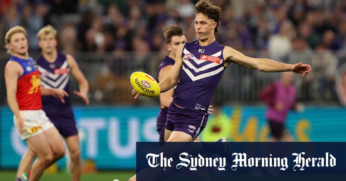 Fremantle Dockers Secure Middowder malgré l'intérêt des Eagles de la côte ouest