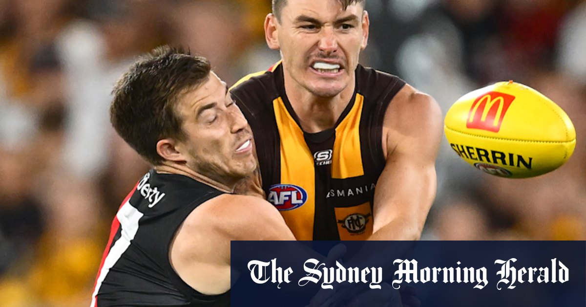 Le président de Hawthorn Hawks, Andy Gowers, a fait `` aucune excuse '' après que l'entraîneur Sam Mitchell rencontre le capitaine d'Essendon Zach Merrett