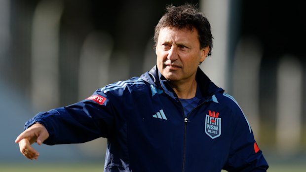 L'entraîneur de la NSW, Laurie Daley, se dirigeait vers Manly pour aider Anthony Seibold - jusqu'à ce qu'il ne l'ait pas.