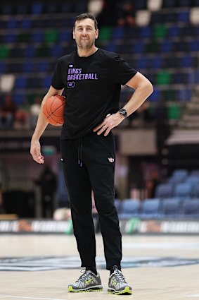 Andrew Bogut est entraîneur adjoint de Brian Goorjian aux Sydney Kings cette saison.