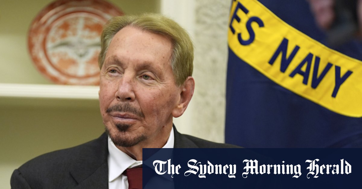 Milliardaire remodelant le paysage médiatique américain avec des liens Trump