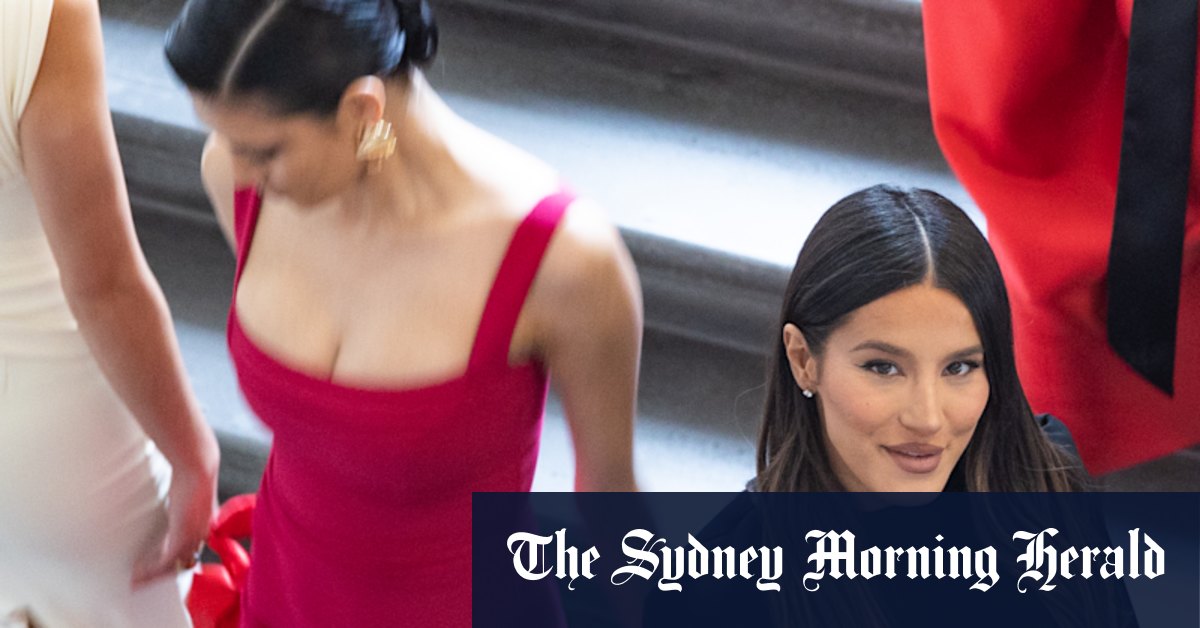 Australian Designer Stages First Runway Show à Melbourne