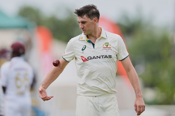 Le skipper australien Pat Cummins jouant contre les Antilles en juin.