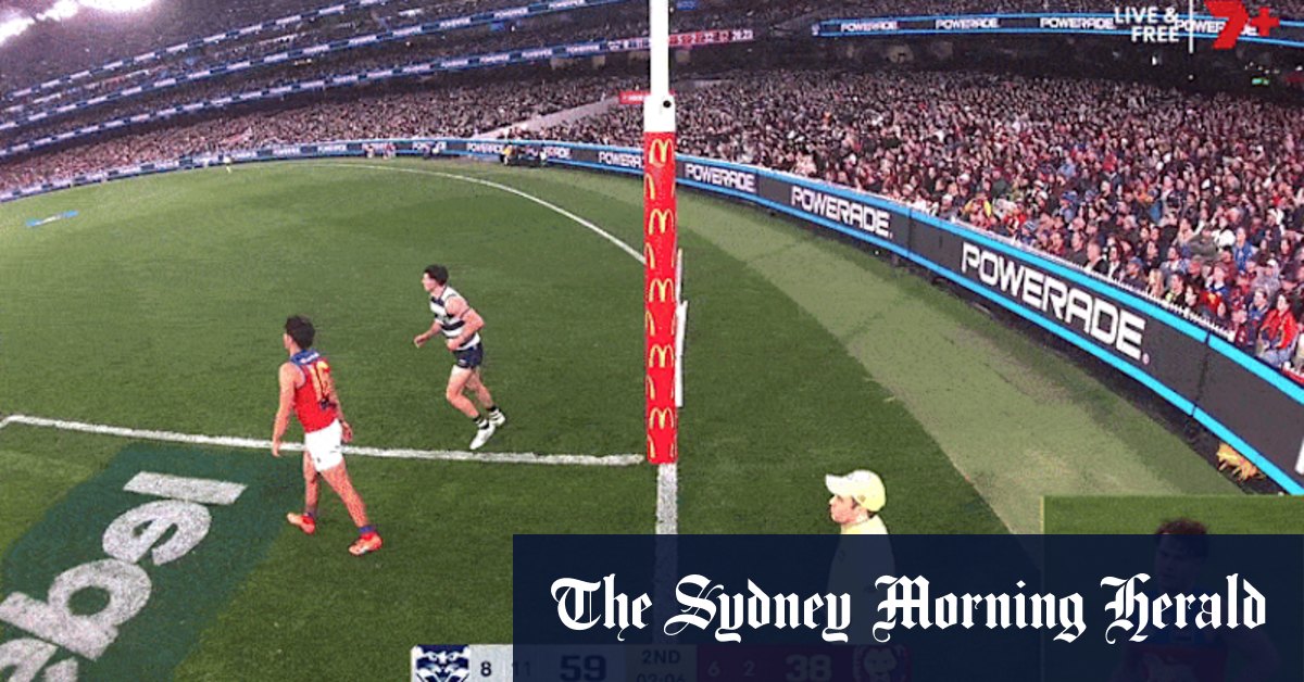 L'arbitre AFL interrogé après que Brisbane Lions a marqué des buts consécutifs dans la finale de qualification de l'AFL contre Geelong Cats