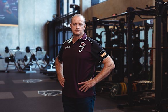 L'entraîneur de Brisbane Broncos, Michael Maguire.