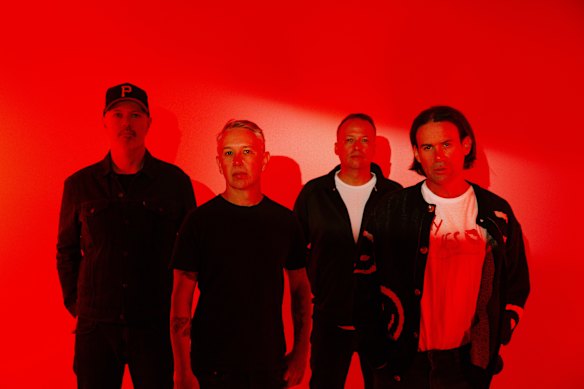 Grinspoon dans une nuit à la caserne.