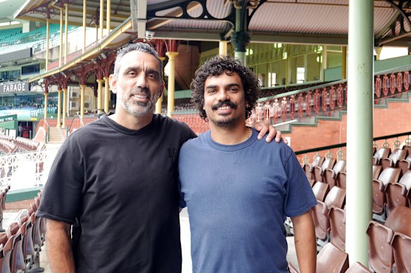 Adam Goodes apparaît avec Armstrong dans la nouvelle série de ce dernier.