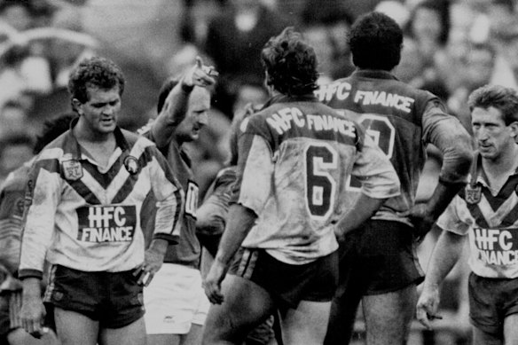 Phil Sigsworth est envoyé lors de la grande finale de 1986.