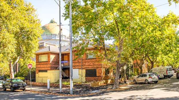 1-17 Adams Street, South Yarra.