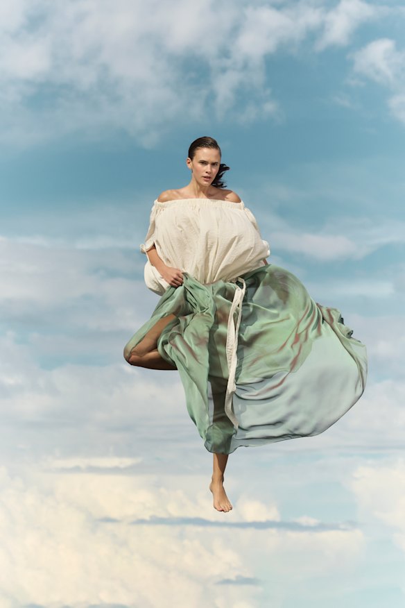 Lee Mathews «Alexia», 599 $. Bianca SPENDER «EFUSE», 595 $.