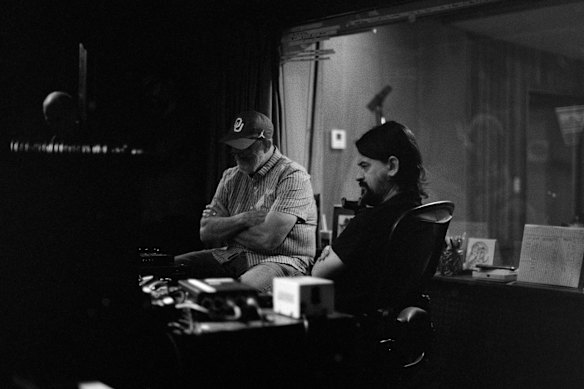 Shooter Jennings en studio.