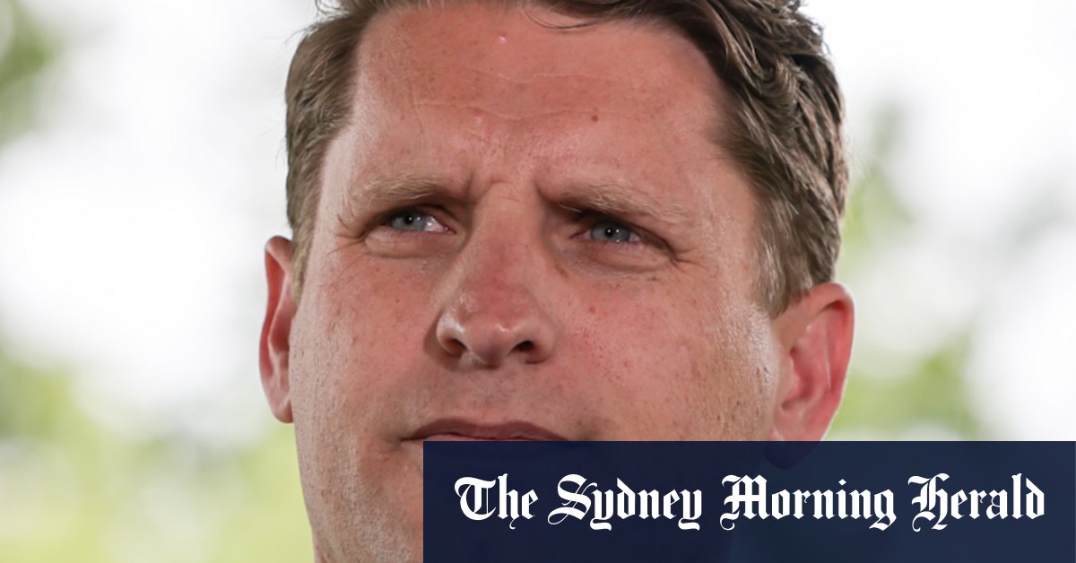 Andrew Hastie réprimandé par Mary Aldred dans la réunion de la salle du parti libéral pour arrêter le rôle de frontbench