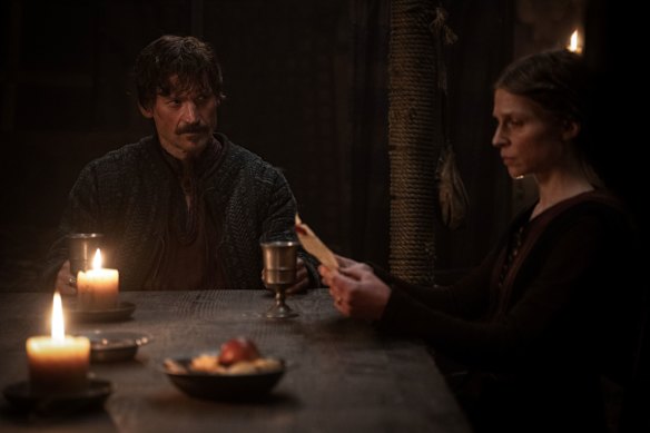 Nikolaj Coster-Waldau dans le rôle de William et Clémence Poesy dans le rôle de Mathilde, duchesse de Normandie.