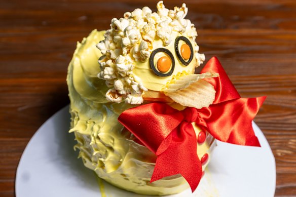 Une reconstitution du célèbre gâteau au canard.