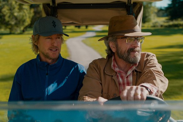 Owen Wilson et Marc Maron dans Stick.