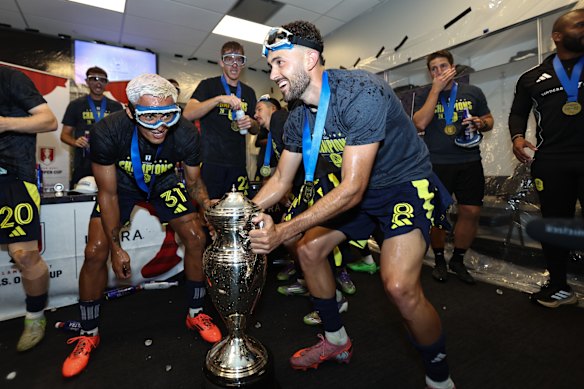 Patrick Yazbek célèbre la victoire finale de Nashville en US Open Cup contre l'Austin FC.