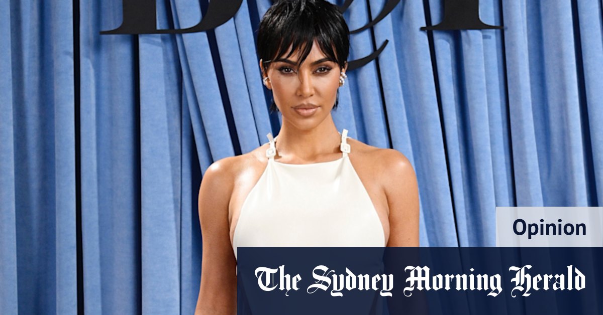 La sortie de Skims 'Faux Fur' de Kim Kardashian se revendique féministe. je ne l'achète pas