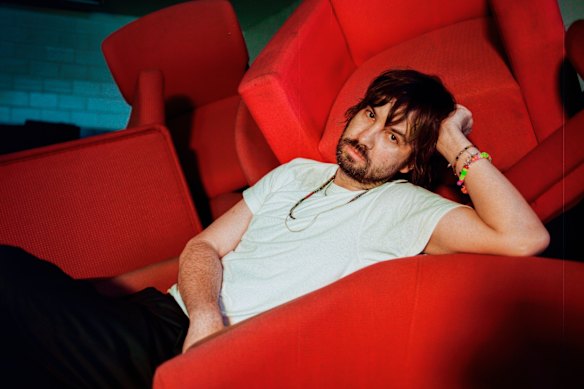 Kevin Parker fait encore une fois tout lui-même sur Deadbeat.