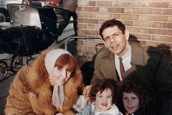 Ben Stiller avec sa sœur Amy et ses parents Anne Meara et Jerry Stiller.