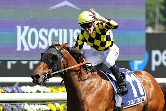 Clear Thinking, avec Tyler Schiller à son bord, remporte le Kosciuszko. 