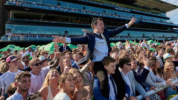 Foule au Royal Randwick samedi.