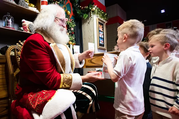 Monde merveilleux de Noël.