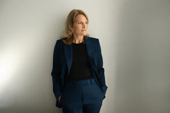 Le Dr Cynthia Miller-Idriss affirme que l'idéologie hiérarchique de l'extrême droite signifie que les auteurs présumés ciblent les personnes qu'ils considèrent comme inférieures, notamment les femmes et les immigrés.