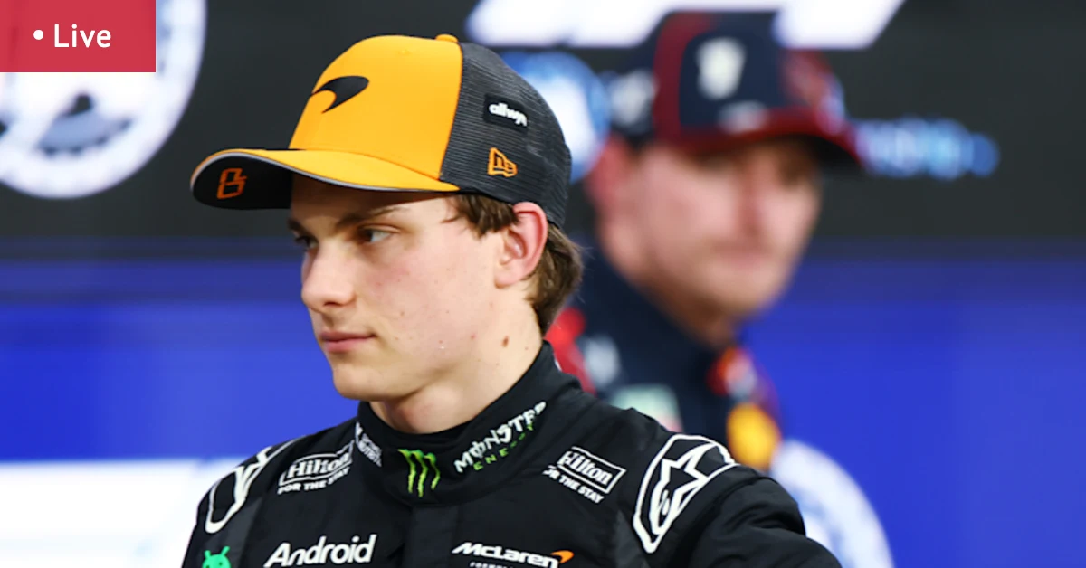 Oscar Piastri part troisième alors qu'il combat Lando Norris et Max Verstappen pour le championnat du monde