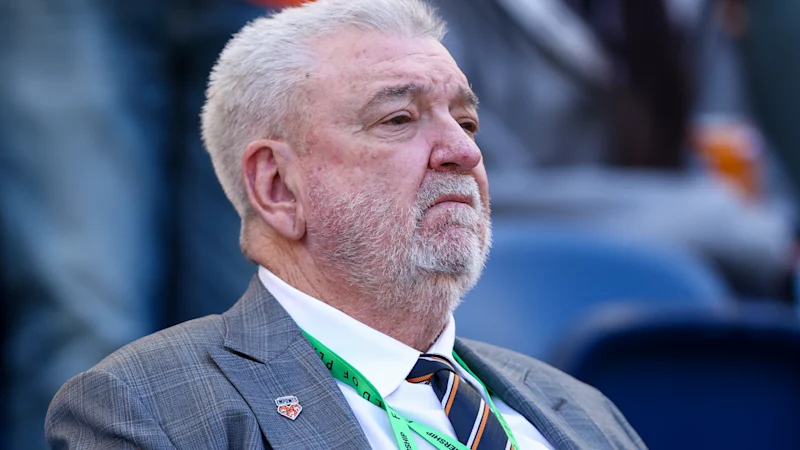 Le PDG des Wests Tigers, Shane Richardson, quitte le club et le groupe Holman Barnes en raison d'un drame administratif