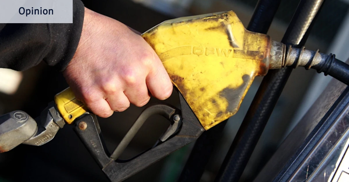 La demande d’essence se renforce malgré l’adoption des véhicules électriques
