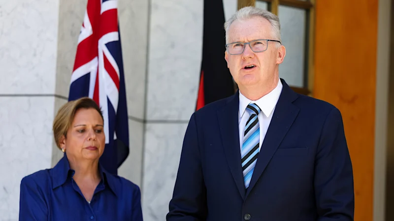 Un Britannique risque d'être expulsé pour des symboles nazis