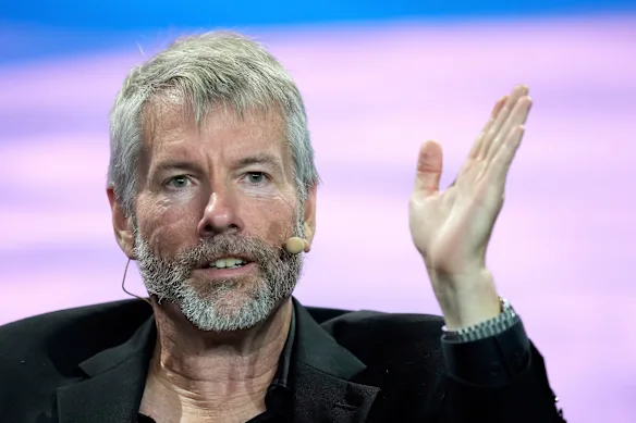 Les actions de la stratégie de Michael Saylor ont souffert de la baisse du prix du Bitcoin.