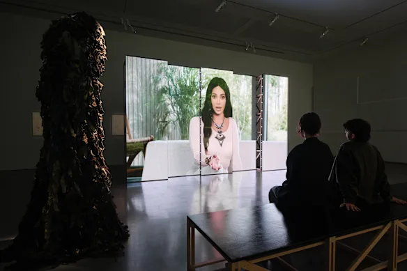 The Finesse de Christopher Kulendran Thomas, 2022, tiré de Data Dreams: Art and AI, au Museum of Contemporary Art Australia.