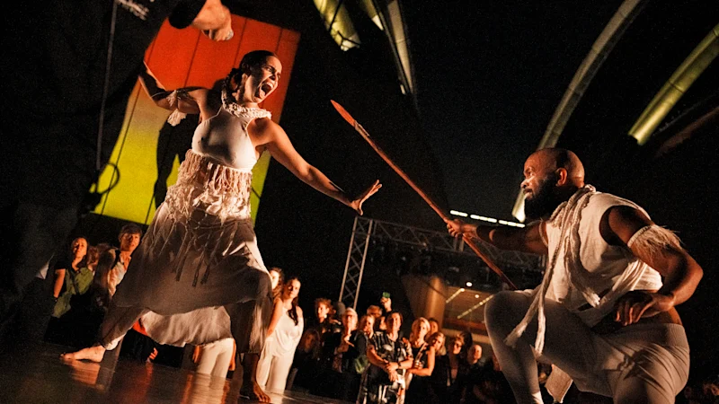 Revue du festival de Sydney : Post Orientalist Express ; Burgerz