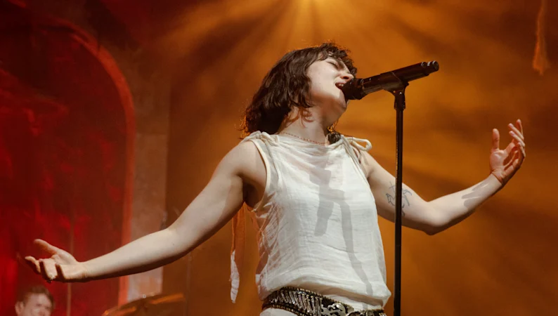 Le dernier dîner au Sidney Myer Music Bowl ; Circa's Duck Pond au Princess Theatre;