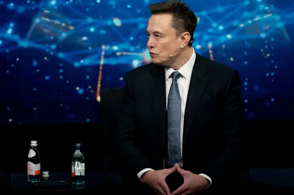 Elon Musk possède le service Internet par satellite Starlink.