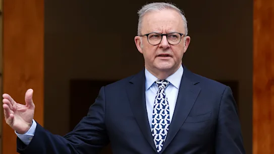 Le Premier ministre Anthony Albanese lors d'une conférence de presse au Parlement mercredi matin.