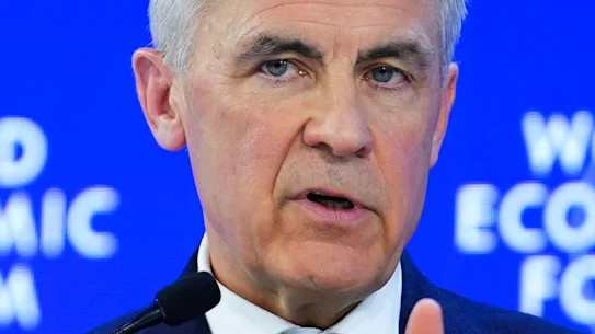 Le Premier ministre canadien Mark Carney a averti que l’ordre mondial était en train de se briser : « la fin d’une fiction agréable et le début d’une réalité brutale ».